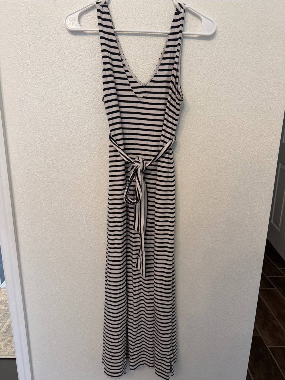 Vineyard Vines Black and White Striped Maxi Dress with Waist Tie